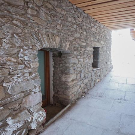 Hôtel Mountain Cave à Aoste Extérieur photo